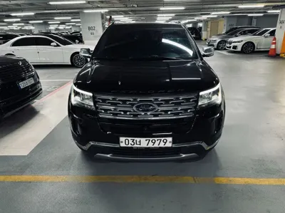 Ford Explorer · 2018 год