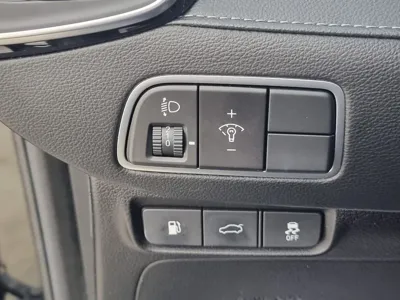 Hyundai Grandeur 2018, 201651 км, за 4558.97 USD - фото 12