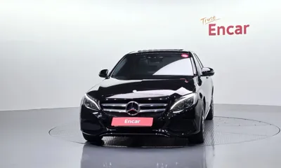 Mercedes-Benz C-Class 2017, 93665 км, за 10353.58 USD