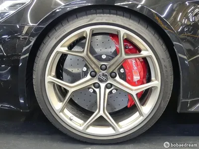 Audi RS6 2025, 8600 км, за 94419.45 USD - фото 8