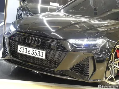 Audi RS6 2025, 8600 км, за 94419.45 USD - фото 9