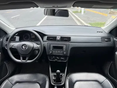 Volkswagen Santana 2018, 58000 км, за 3785.54 USD