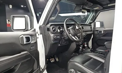 Jeep Wrangler 2021, 42903 км, за 32438.39 USD - фото 10