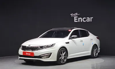 Kia K5 · 2012 год