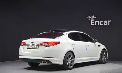 Kia K5 2012, 138680 км, за 3120.33 USD