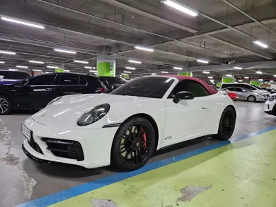 Porsche 911 2022, 15000 км, за 124933.99 USD