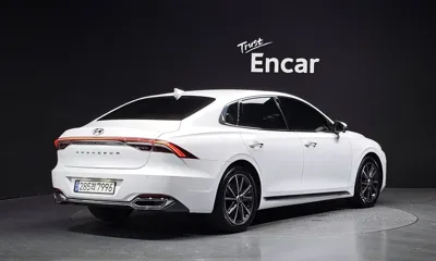 Hyundai Grandeur 2022, 95155 км, за 15622.95 USD