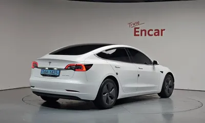 Tesla Model 3 2020, 61264 км, за 18051.73 USD
