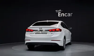 Hyundai Avante 2017, 114961 км, за 6104.77 USD