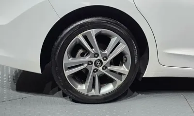 Hyundai Avante 2017, 114961 км, за 6104.77 USD