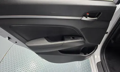 Hyundai Avante 2017, 114961 км, за 6049.97 USD - фото 25