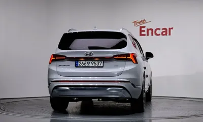 Hyundai Santafe 2021, 100335 км, за 17880.78 USD