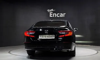 Honda Accord 2020, 103393 км, за 14246.69 USD