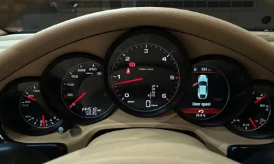 Porsche Panamera 2013, 144512 км, за 12414.6 USD - фото 8