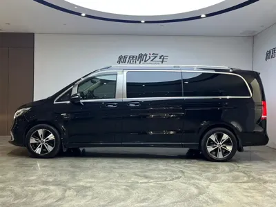 Mercedes-Benz V-Class 2022, 57000 км, за 39132.73 USD