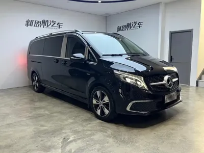 Mercedes-Benz V-Class 2022, 57000 км, за 39132.73 USD