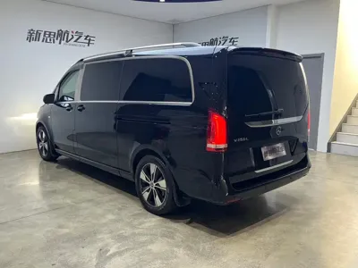 Mercedes-Benz V-Class 2022, 57000 км, за 39132.73 USD - фото 10