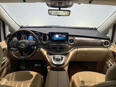 Mercedes-Benz V-Class 2022, 57000 км, за 39132.73 USD - фото 22