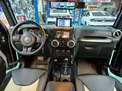 Jeep Wrangler 2017, 79300 км, за 16930.38 USD - фото 8