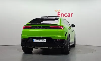 Lamborghini Urus 2025, 4457 км, за 289930.34 USD