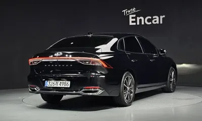 Hyundai Grandeur 2023, 39050 км, за 17120.58 USD