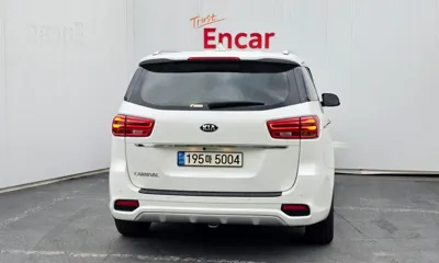 Kia Canival 2020, 96349 км, за 10733.81 USD