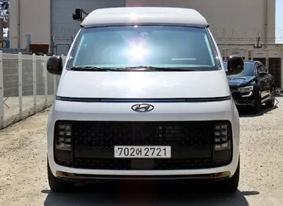 Hyundai Staria 2024, 47561 км, за 27029.33 USD