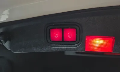 Mercedes-Benz C-Class 2018, 72517 км, за 27756.5 USD - фото 28
