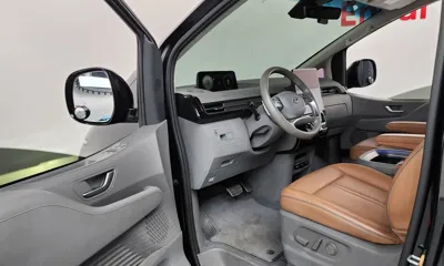 Hyundai Staria 2022, 58268 км, за 23125.2 USD - фото 10