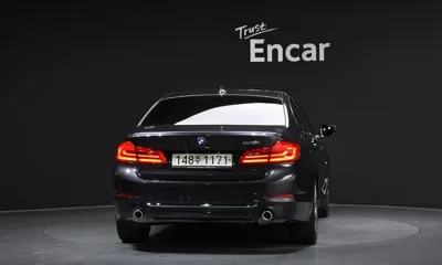 BMW 5-Series 2018, 74588 км, за 14130.36 USD
