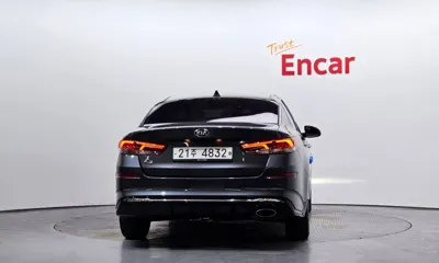 Kia K5 2019, 76178 км, за 10174.61 USD