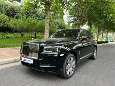 Rolls-Royce Cullinan · 2025 год