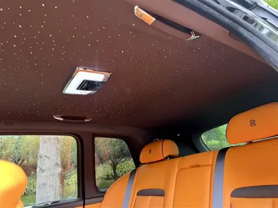 Rolls-Royce Cullinan 2025, 7100 км, за 806341.04 USD - фото 7
