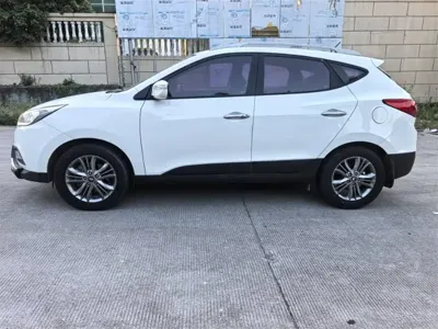 Hyundai ix35 2013, 170000 км, за 2932.12 USD