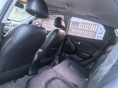 Hyundai ix35 2013, 170000 км, за 2932.12 USD