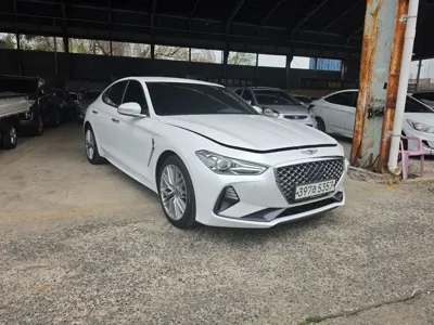 Genesis G70 2020, 115415 км, за 13004.17 USD