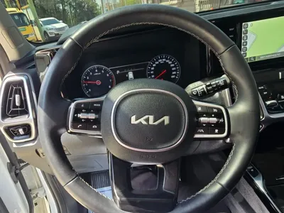 Kia Sorento 2023, 57316 км, за 15854.54 USD - фото 9