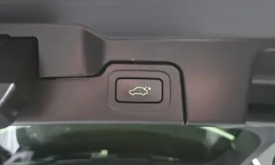 Land Rover Range Rover Evoque 2018, 79554 км, за 9839.83 USD - фото 20