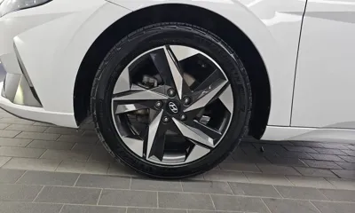 Hyundai Avante 2021, 101995 км, за 10831.04 USD