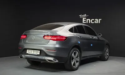 Mercedes-Benz GLC-Class 2019, 79919 км, за 20060.39 USD
