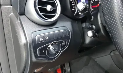 Mercedes-Benz GLC-Class 2019, 79919 км, за 20060.39 USD - фото 13