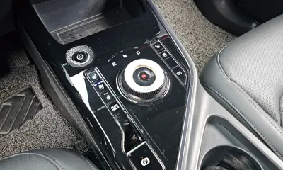 Kia Niro 2023, 52449 км, за 16605.87 USD - фото 9