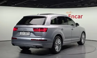Audi Q7 2016, 177702 км, за 17486.83 USD
