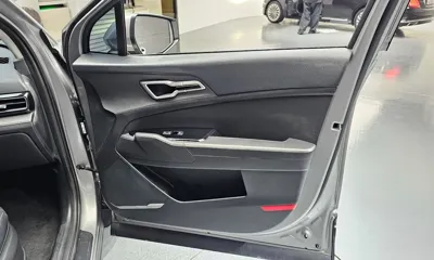 Kia Sportage 2024, 19758 км, за 16576.73 USD - фото 25