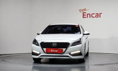 Hyundai Sonata 2016, 177057 км, за 6494.18 USD
