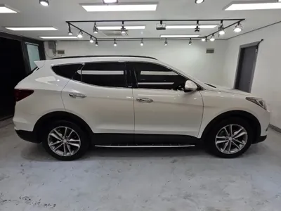 Hyundai Santafe 2016, 166146 км, за 7201.85 USD
