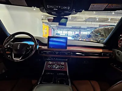 Lincoln Aviator 2023, 18167 км, за 35684.04 USD - фото 7