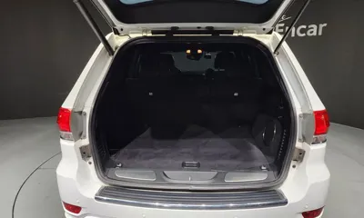 Jeep Cherokee 2018, 127747 км, за 13071.46 USD - фото 20