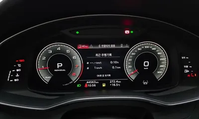 Audi A6 2021, 44563 км, за 21676.29 USD - фото 8