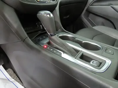 ChevroletGMDaewoo Equinox 2020, 61768 км, за 9321.26 USD - фото 9